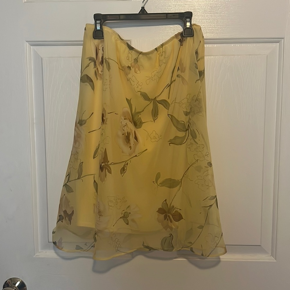 Yellow floral midi skirt, fits like a medium but can work for some size large